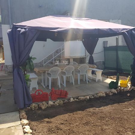 Hotel Къща За Гости Саня Kavarna Esterno foto