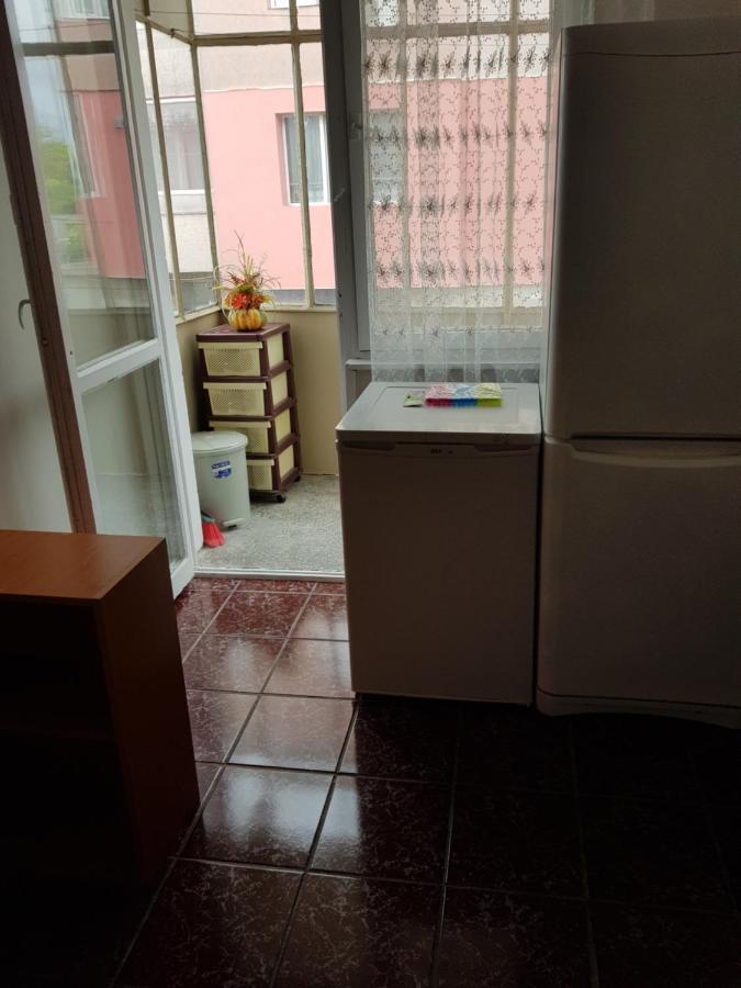 Hotel Къща За Гости Саня Kavarna Esterno foto