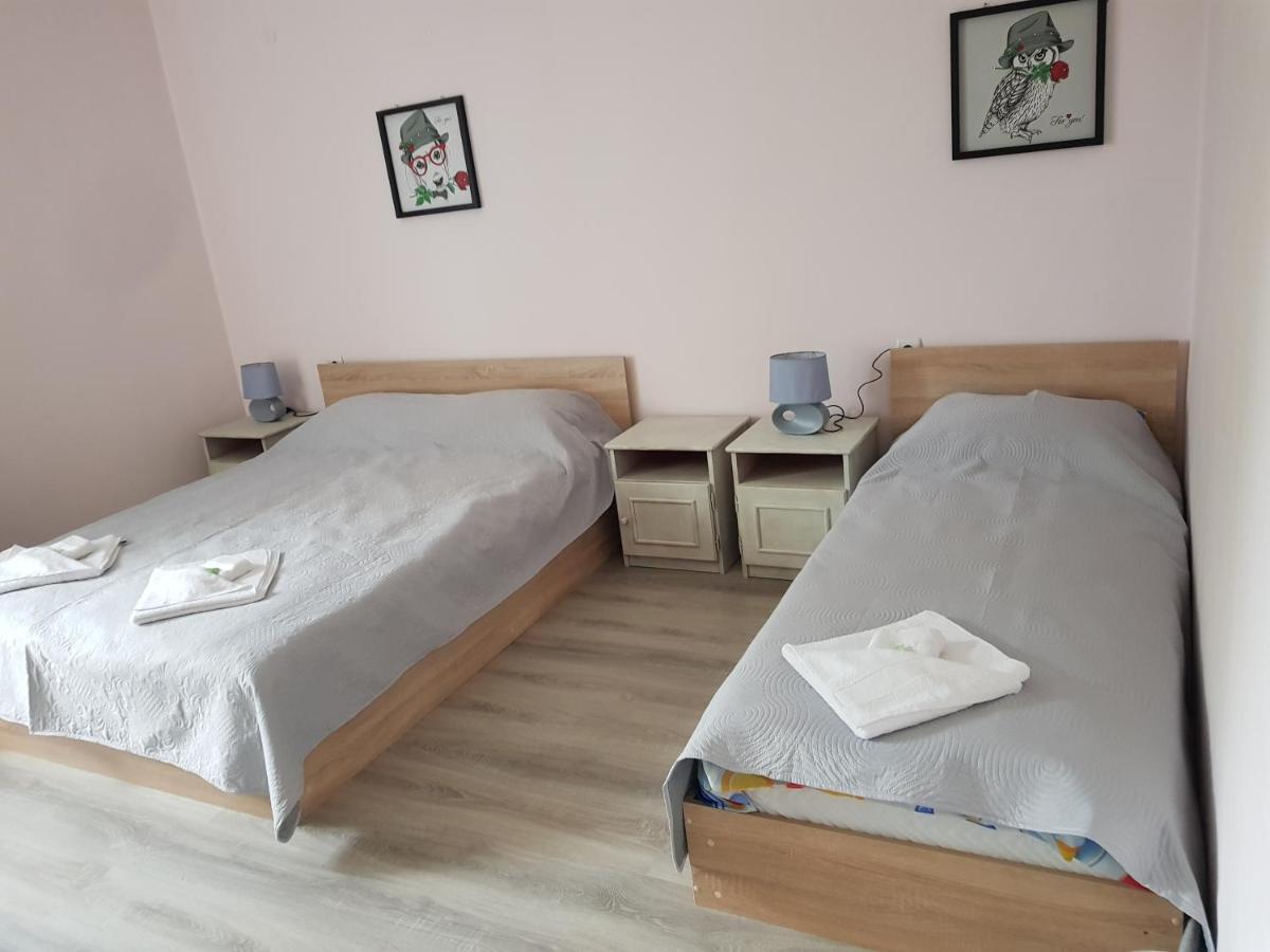 Hotel Къща За Гости Саня Kavarna Esterno foto